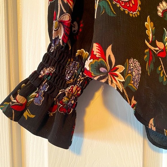 Ann Taylor Black Ruffle Long Sleeve Floral Print Blouse, M - Picture 4 of 11